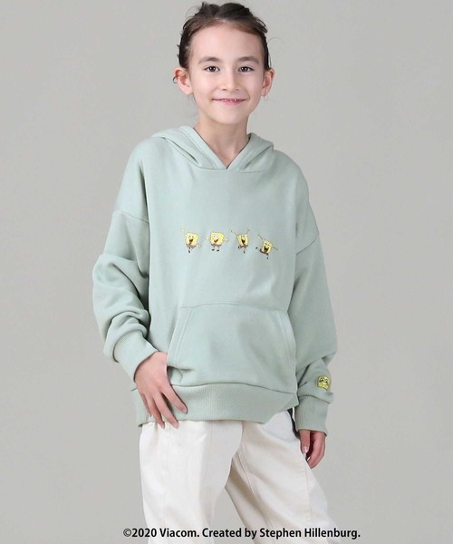 Right-on（ライトオン）の「プリントパーカー(スポンジ・ボブ)（パーカー・キッズ・ライム/ベージュ・105/155/130/140/120）」の2枚目の写真