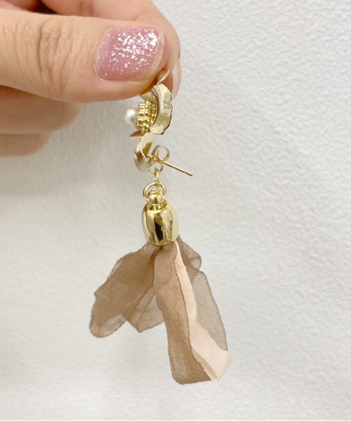 apres jour（アプレジュール）の「【apres jour×ARIAZ】フリンジピアス（ピアス（両耳用）・レディース・ダークブラウン/アイボリー/モカ・FREE）」の5枚目の写真