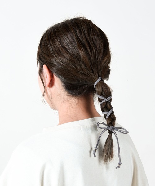 CALIFORNIA OUTFITTERS(カリフォルニア アウトフィッターズ)の「【LULKA(ルールカ)】スウェードヘアアレンジ紐(その他ヘアアクセサリー・レディース・ホワイト/ブラック/ベージュ/グレー/レッド/ピンク/ブラック系その他/ブラウン系その他/ベージュ系その他/ピンク系その他/レッド系その他/ベージュ系その他2/ベージュ系その他3・ONESIZE)」の5枚目の写真