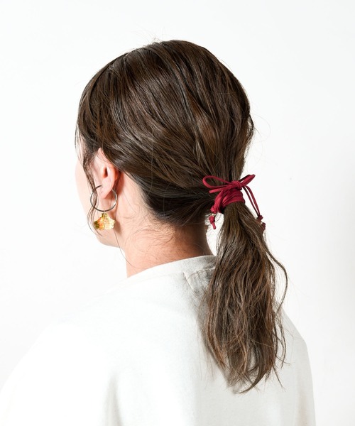 CALIFORNIA OUTFITTERS(カリフォルニア アウトフィッターズ)の「【LULKA(ルールカ)】スウェードヘアアレンジ紐(その他ヘアアクセサリー・レディース・ホワイト/ブラック/ベージュ/グレー/レッド/ピンク/ブラック系その他/ブラウン系その他/ベージュ系その他/ピンク系その他/レッド系その他/ベージュ系その他2/ベージュ系その他3・ONESIZE)」の13枚目の写真