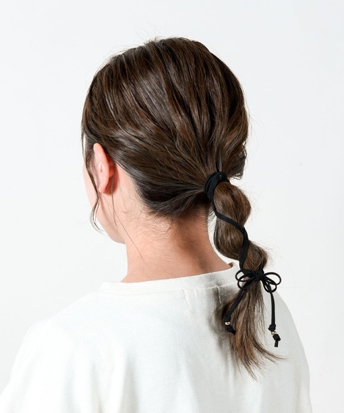 CALIFORNIA OUTFITTERS(カリフォルニア アウトフィッターズ)の「【LULKA(ルールカ)】スウェードヘアアレンジ紐(その他ヘアアクセサリー・レディース・ホワイト/ブラック/ベージュ/グレー/レッド/ピンク/ブラック系その他/ブラウン系その他/ベージュ系その他/ピンク系その他/レッド系その他/ベージュ系その他2/ベージュ系その他3・ONESIZE)」の3枚目の写真