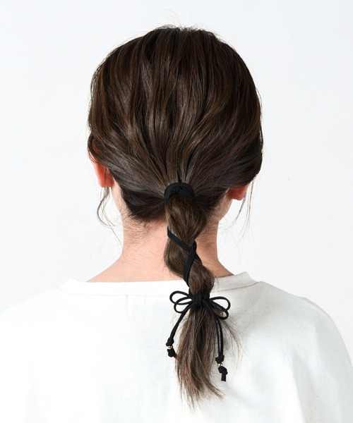 CALIFORNIA OUTFITTERS(カリフォルニア アウトフィッターズ)の「【LULKA(ルールカ)】スウェードヘアアレンジ紐(その他ヘアアクセサリー・レディース・ホワイト/ブラック/ベージュ/グレー/レッド/ピンク/ブラック系その他/ブラウン系その他/ベージュ系その他/ピンク系その他/レッド系その他/ベージュ系その他2/ベージュ系その他3・ONESIZE)」の14枚目の写真