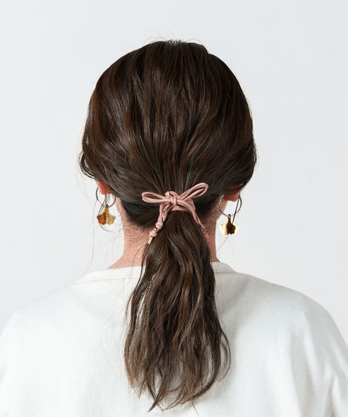 CALIFORNIA OUTFITTERS(カリフォルニア アウトフィッターズ)の「【LULKA(ルールカ)】スウェードヘアアレンジ紐(その他ヘアアクセサリー・レディース・ホワイト/ブラック/ベージュ/グレー/レッド/ピンク/ブラック系その他/ブラウン系その他/ベージュ系その他/ピンク系その他/レッド系その他/ベージュ系その他2/ベージュ系その他3・ONESIZE)」の21枚目の写真