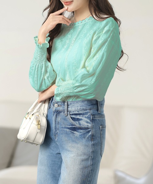 Amulet（アミュレット）の「大人気アイテム◎春も活躍♪レイヤードにも使える　フリルスタンドネックレースシフォンブラウス（シャツ/ブラウス・レディース・ホワイト/ベージュ/ブラック/ネイビー/ブラウン/グレー/ピンク/グリーン/ボルドー・M/L/XL）」の18枚目の写真