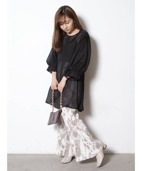 THE DAYZ TOKYO(ザデイズトーキョー)の「【THE DAYZ TOKYO】キャンディースリーブフレアチュニック(シャツ/ブラウス・レディース・オフホワイト/ブラック・FREE)」の6枚目の写真