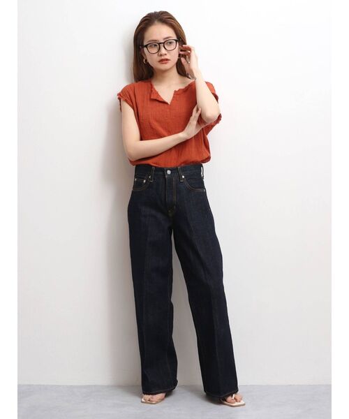 Ungrid(アングリッド)の「ネックカットブラウス(シャツ/ブラウス・レディース・オフホワイト/ブラック/ダークオレンジ・FREE)」の12枚目の写真