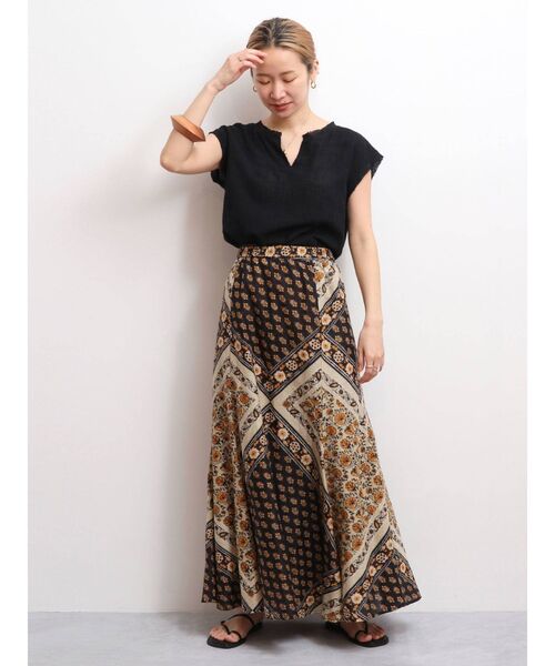 Ungrid(アングリッド)の「ネックカットブラウス(シャツ/ブラウス・レディース・オフホワイト/ブラック/ダークオレンジ・FREE)」の19枚目の写真