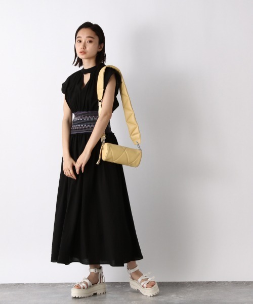 JEANASIS（ジーナシス）の「ボストンパフショルダー/953974（ショルダーバッグ・レディース・ホワイト/ブラック/イエロー・FREE）」の4枚目の写真