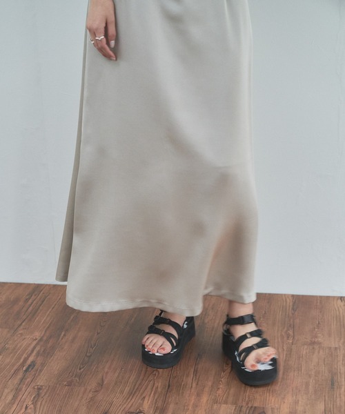 audrey and john wad（オードリーアンドジョンワッド）の「サテンツイル フレアスカート（スカート・レディース・ライトグレー/ブラック/アイボリー・S/M）」の19枚目の写真