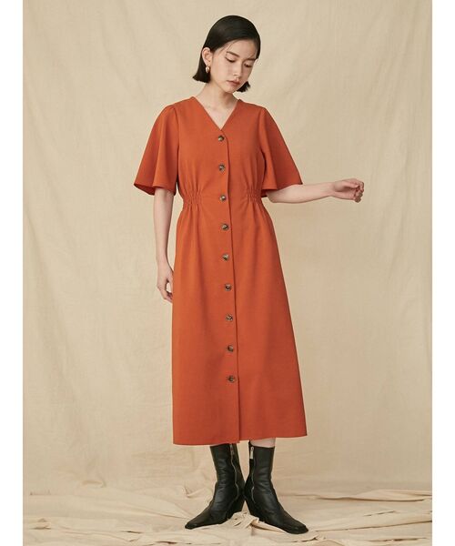 COTORICA(コトリカ)の「リネンライクVネックワンピース(ワンピース・レディース・ブラック/ベージュ/ダークオレンジ・FREE)」の8枚目の写真