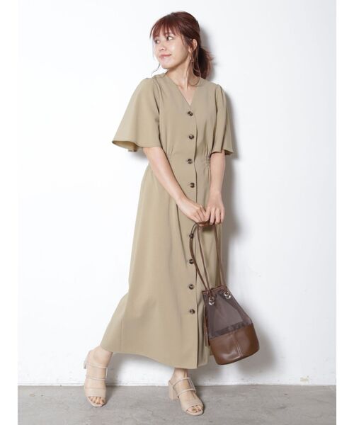 COTORICA(コトリカ)の「リネンライクVネックワンピース(ワンピース・レディース・ブラック/ベージュ/ダークオレンジ・FREE)」の16枚目の写真