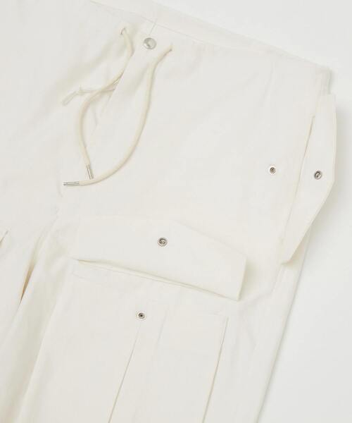 UNPERFECT（アンパーフェクト）の「[WEB限定] UNPERFECT LINEN SHORT PANTS（カーゴパンツ・メンズ・ホワイト/キナリ・4/3）」の14枚目の写真