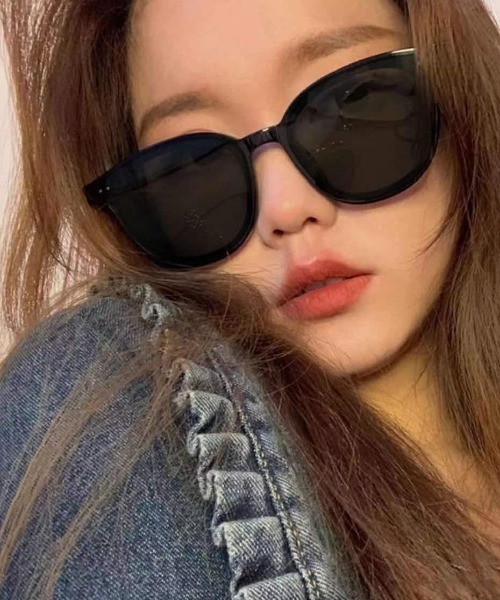 KOR（ケーオーアール）の「ボストン カラーレンズサングラス（サングラス・レディース・ブラック/イエロー/オレンジ・FREE）」の10枚目の写真