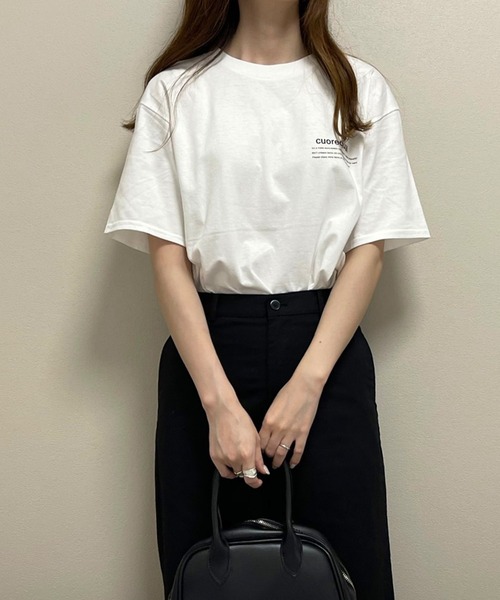 cuorequal(クオレコール)の「cuorequal黒色英字ロゴ半袖Tシャツ(Tシャツ/カットソー・レディース・ホワイト・SMALL/MEDIUM/LARGE/X-LARGE)」の14枚目の写真