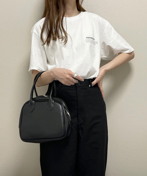 cuorequal(クオレコール)の「cuorequal黒色英字ロゴ半袖Tシャツ(Tシャツ/カットソー・レディース・ホワイト・SMALL/MEDIUM/LARGE/X-LARGE)」の4枚目の写真