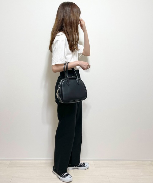 cuorequal(クオレコール)の「cuorequal黒色英字ロゴ半袖Tシャツ(Tシャツ/カットソー・レディース・ホワイト・SMALL/MEDIUM/LARGE/X-LARGE)」の8枚目の写真