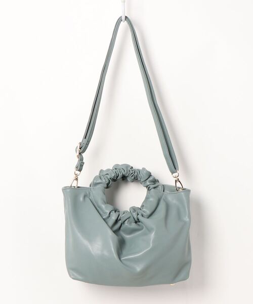 Te chichi TERRASSE（テチチテラス）の「ギャザーリングショルダーバッグ（ショルダーバッグ・レディース・ブラック/グリーン/モカ・ﾌﾘ-）」の3枚目の写真