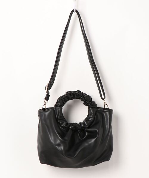 Te chichi TERRASSE（テチチテラス）の「ギャザーリングショルダーバッグ（ショルダーバッグ・レディース・ブラック/グリーン/モカ・ﾌﾘ-）」の2枚目の写真