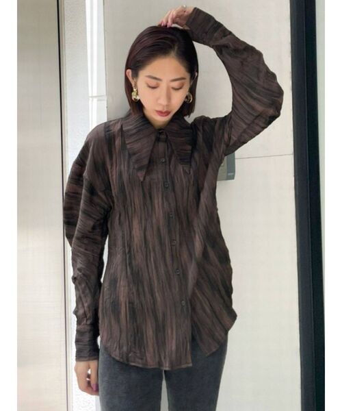 EMODA（エモダ）の「ウエストカーブオーバーシャツ（シャツ/ブラウス・レディース・ブラック/その他/ベージュ・FREE）」の8枚目の写真