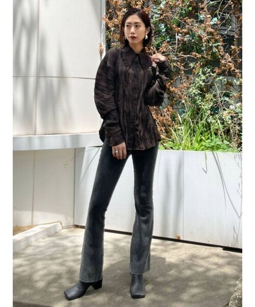 EMODA（エモダ）の「ウエストカーブオーバーシャツ（シャツ/ブラウス・レディース・ブラック/その他/ベージュ・FREE）」の9枚目の写真