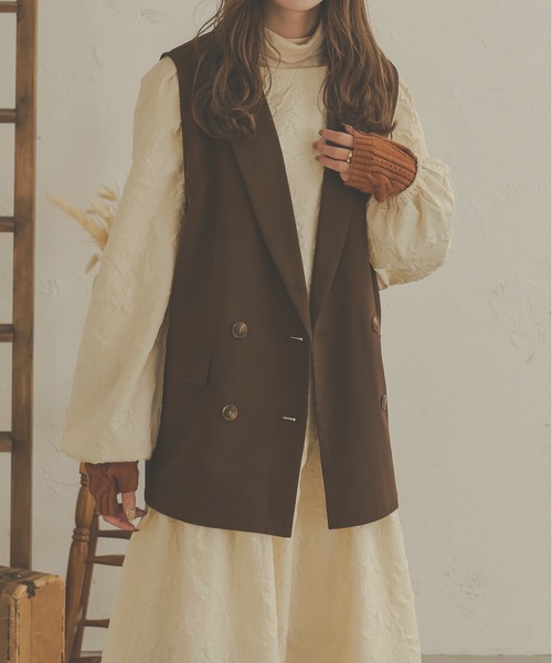 Ambre Neige(アンブルネージュ)の「【新色追加】テーラードジレジャケット/WEB/EC限定商品(ベスト・レディース・ベージュ/ブラウン系その他/ライトブラウン/ブラック/ダークブラウン・FREE)」の3枚目の写真