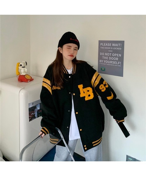 DEVICE(デバイス)の「ユニフォーム スタジャン オーバーサイズ ストリート ジャケット(スタジャン・レディース・ホワイト/ブラック・FREE)」の22枚目の写真