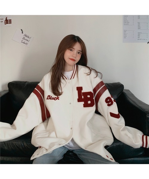 DEVICE(デバイス)の「ユニフォーム スタジャン オーバーサイズ ストリート ジャケット(スタジャン・レディース・ホワイト/ブラック・FREE)」の8枚目の写真