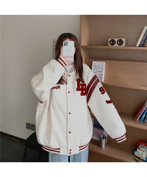 DEVICE(デバイス)の「ユニフォーム スタジャン オーバーサイズ ストリート ジャケット(スタジャン・レディース・ホワイト/ブラック・FREE)」の15枚目の写真