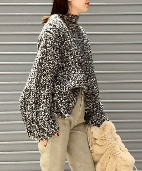 Mila Owen（ミラオーウェン）の「短丈MIX糸ワイドリブニット（ニット/セーター・レディース・ベージュ/ブラック/ブルー・FREE）」の4枚目の写真