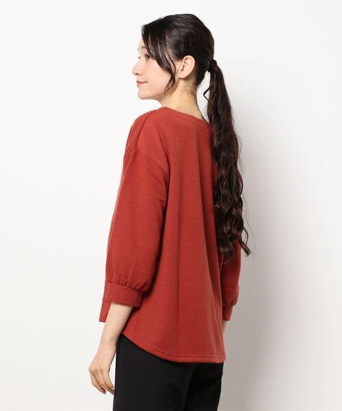 BELLUNA PLUS(ベルーナ)の「裏起毛リップル素材Vネックプルオーバー(Tシャツ/カットソー・レディース・ネイビー/イエロー/グレー系その他/コーラル・MEDIUM/LARGE/X-LARGE)」の12枚目の写真