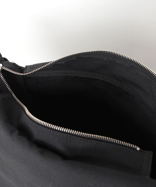 ECHELLE Liberte（エシェルリベルテ）の「marimekko OLKALAUKKU URBAANI マリメッコ オルカラウックアルバーニ ショルダーバッグ（ショルダーバッグ・レディース・ブラック・FREE）」の6枚目の写真