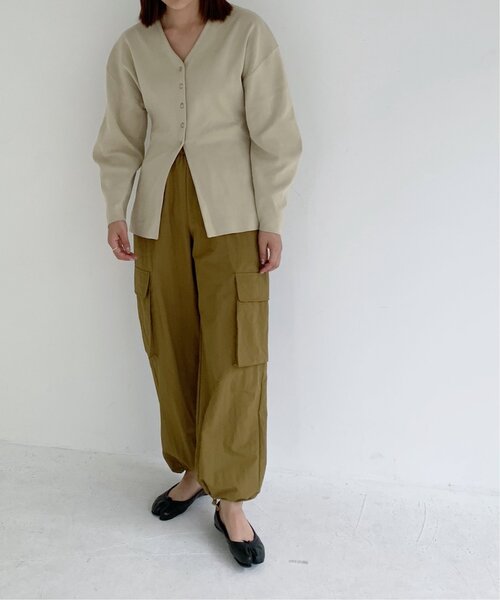 RAY CASSIN(レイカズン)の「S/M展開 Loose Cargo Pants(その他パンツ・レディース・キナリ/カーキ・SMALL)」の5枚目の写真