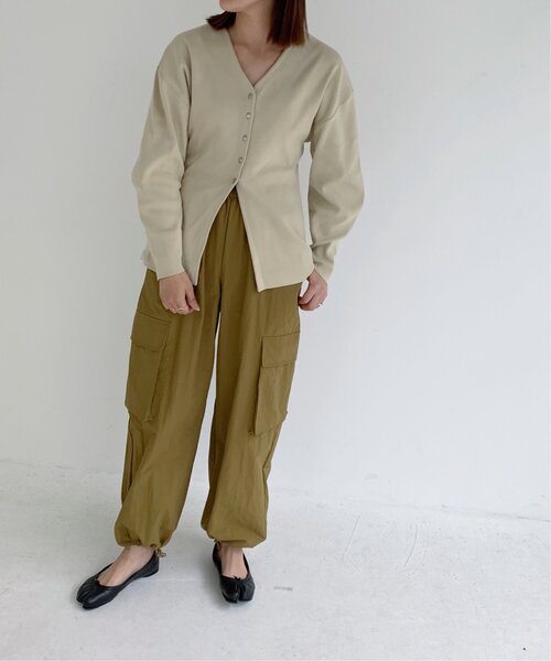 RAY CASSIN(レイカズン)の「S/M展開 Loose Cargo Pants(その他パンツ・レディース・キナリ/カーキ・SMALL)」の6枚目の写真