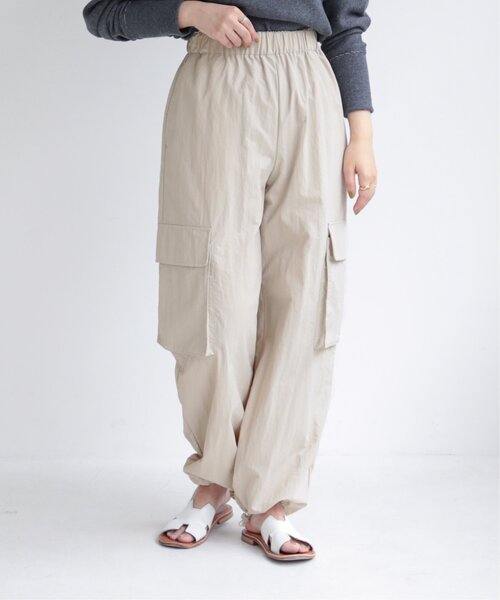 RAY CASSIN(レイカズン)の「S/M展開 Loose Cargo Pants(その他パンツ・レディース・キナリ/カーキ・SMALL)」の12枚目の写真