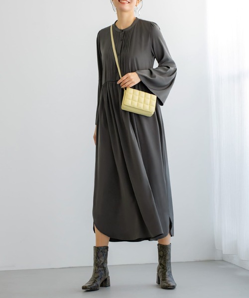 STYLE DELI(スタイルデリ)の「タック&ギャザーワンピース(ワンピース・レディース・チャコールグレー/ブルー系その他/グレー系その他/ブルー系・01/02)」の2枚目の写真