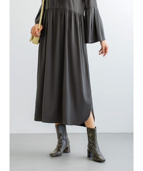 STYLE DELI(スタイルデリ)の「タック&ギャザーワンピース(ワンピース・レディース・チャコールグレー/ブルー系その他/グレー系その他/ブルー系・01/02)」の19枚目の写真