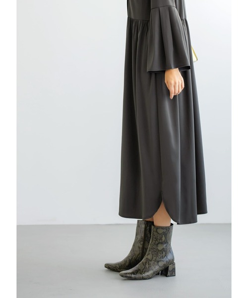 STYLE DELI(スタイルデリ)の「タック&ギャザーワンピース(ワンピース・レディース・チャコールグレー/ブルー系その他/グレー系その他/ブルー系・01/02)」の14枚目の写真