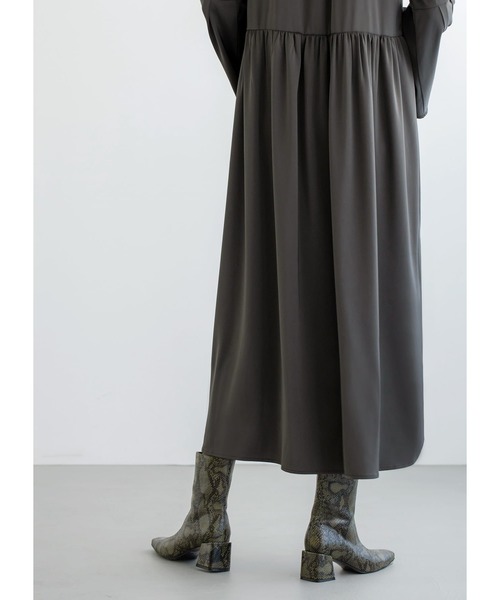 STYLE DELI(スタイルデリ)の「タック&ギャザーワンピース(ワンピース・レディース・チャコールグレー/ブルー系その他/グレー系その他/ブルー系・01/02)」の15枚目の写真