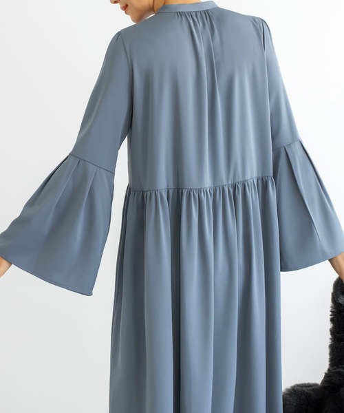 STYLE DELI(スタイルデリ)の「タック&ギャザーワンピース(ワンピース・レディース・チャコールグレー/ブルー系その他/グレー系その他/ブルー系・01/02)」の6枚目の写真