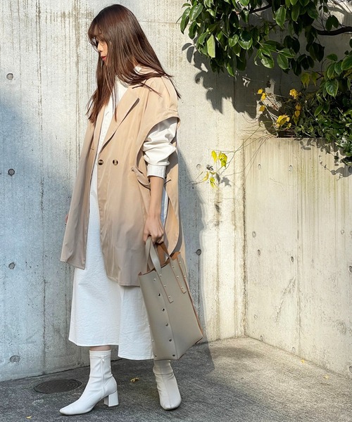 salle de bal POUR TOUS(サルデバルプールトゥス)の「【 ZOZO限定 】トレンチベスト 343014 poncho DAD(トレンチコート・レディース・ベージュ/ブラウン・FREE)」の3枚目の写真