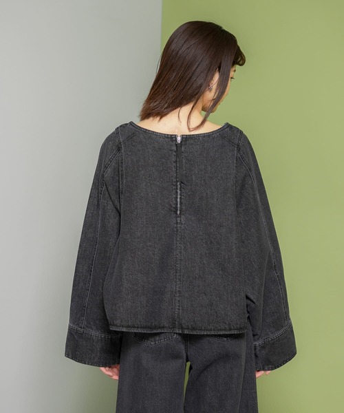 KBF（ケイビーエフ）の「『WEB/一部店舗限定』WIDEデニムプルオーバー（シャツ/ブラウス・レディース・ブラック/ブルー・ONE）」の18枚目の写真