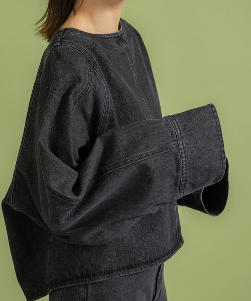 KBF（ケイビーエフ）の「『WEB/一部店舗限定』WIDEデニムプルオーバー（シャツ/ブラウス・レディース・ブラック/ブルー・ONE）」の20枚目の写真