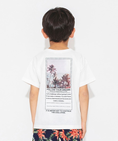 BRANSHES(ブランシェス)の「【bコレ / 綿100%】グラフィック半袖Tシャツ(Tシャツ/カットソー・キッズ・レッド/ベージュ/ホワイト/カラフル/オフホワイト/イエロー/ブルーグレー/ブラック/アイボリー/ライトベージュ・140/100/110/130/120/150)」の2枚目の写真