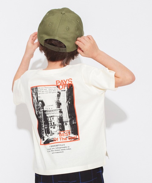 BRANSHES(ブランシェス)の「【bコレ / 綿100%】グラフィック半袖Tシャツ(Tシャツ/カットソー・キッズ・レッド/ベージュ/ホワイト/カラフル/オフホワイト/イエロー/ブルーグレー/ブラック/アイボリー/ライトベージュ・140/100/110/130/120/150)」の4枚目の写真