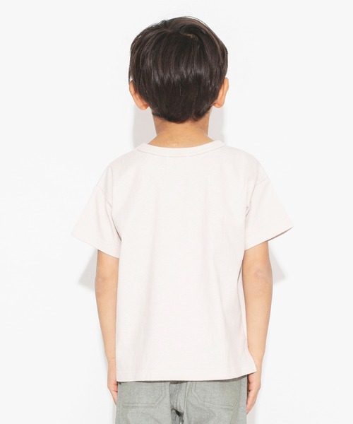 BRANSHES(ブランシェス)の「【bコレ / 綿100%】グラフィック半袖Tシャツ(Tシャツ/カットソー・キッズ・レッド/ベージュ/ホワイト/カラフル/オフホワイト/イエロー/ブルーグレー/ブラック/アイボリー/ライトベージュ・140/100/110/130/120/150)」の11枚目の写真