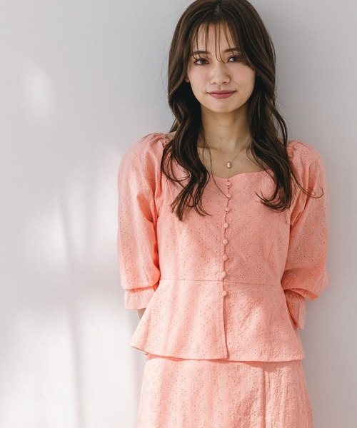 mysty woman（ミスティウーマン）の「刺繍レースブラウス 272385（シャツ/ブラウス・レディース・ブラウン/オフホワイト/ピンク・FREE）」の4枚目の写真