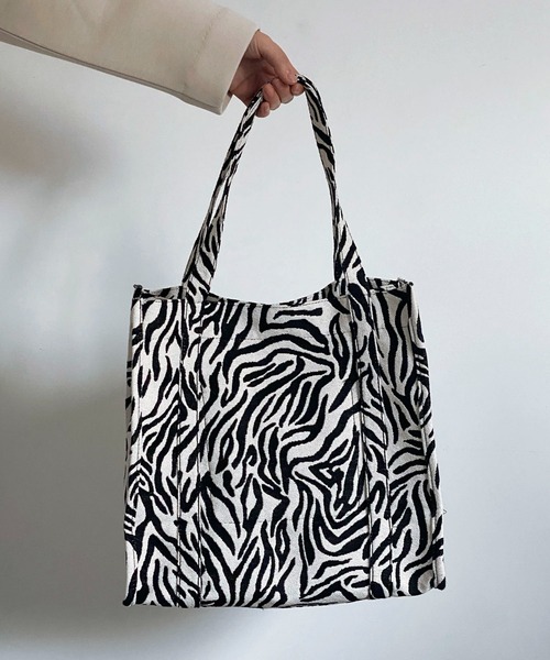 ottilie（オティーリエ）の「アニマル柄トートバッグ（トートバッグ・レディース・レオパード/ゼブラ・FREE）」の15枚目の写真