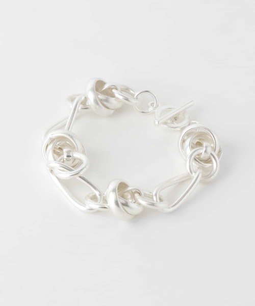 KBF（ケイビーエフ）の「ボリュームチェーンブレスレット（ブレスレット・レディース・ゴールド/シルバー・ONE）」の4枚目の写真