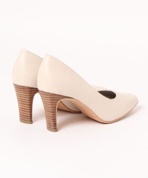 DURAS（デュラス）の「【DURAS】 スクエアトゥ型押しパンプス（パンプス・レディース・ブラック/グリーン/アイボリー・23.5cm/24.0cm/22.5cm/23.0cm/24.5cm）」の4枚目の写真