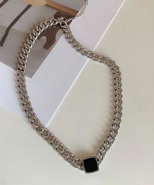 gossip！ロサンゼルス（ゴシップロサンゼルス）の「ブラックスクエア　チェーンネックレス（ネックレス・レディース・ゴールド/シルバー・FREE）」の10枚目の写真